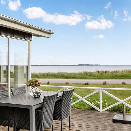 בית נופש Teodosija - 20m From The Sea By Interhome